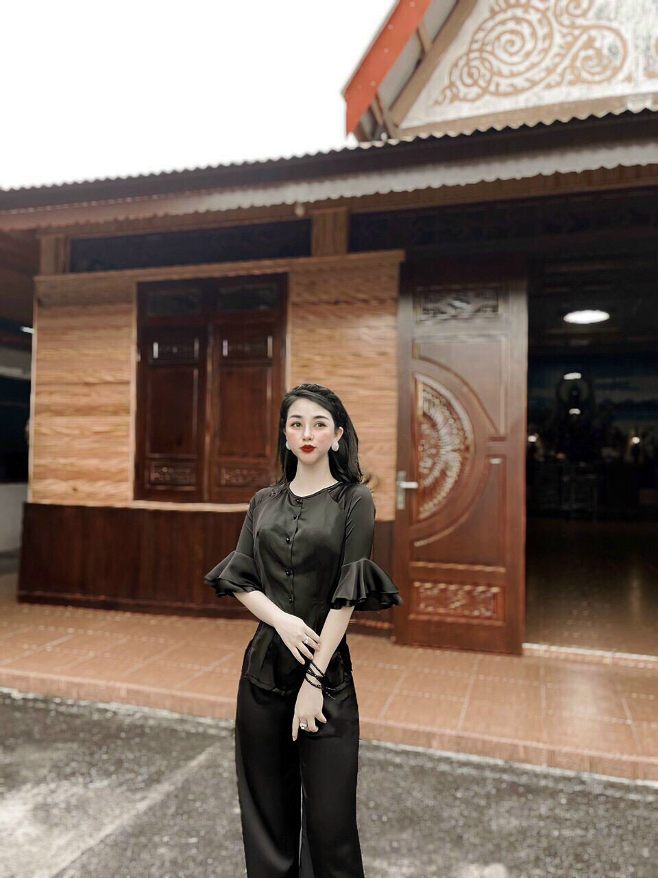 Bà ba cách tân tay bèo (màu đen)